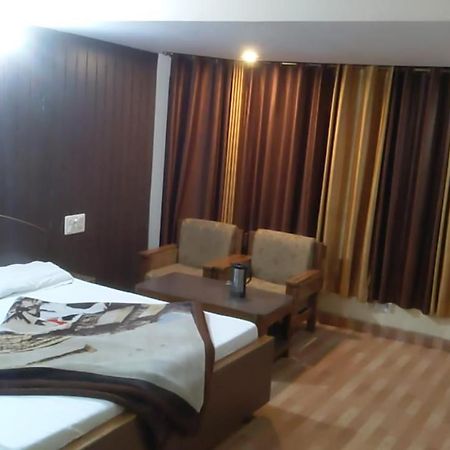 Hotel Raj Deluxe Haridwar Ngoại thất bức ảnh